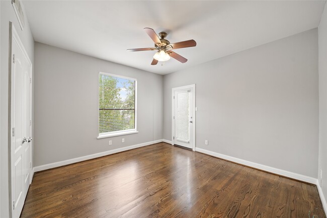Building Photo - 2304 Albans Rd