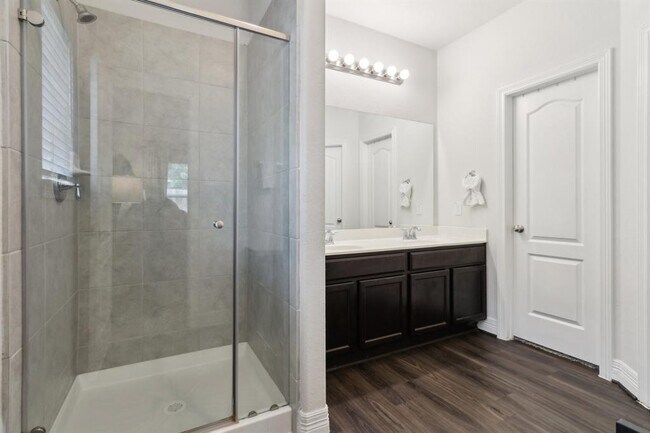 Building Photo - 40543 Berylline Ln.
