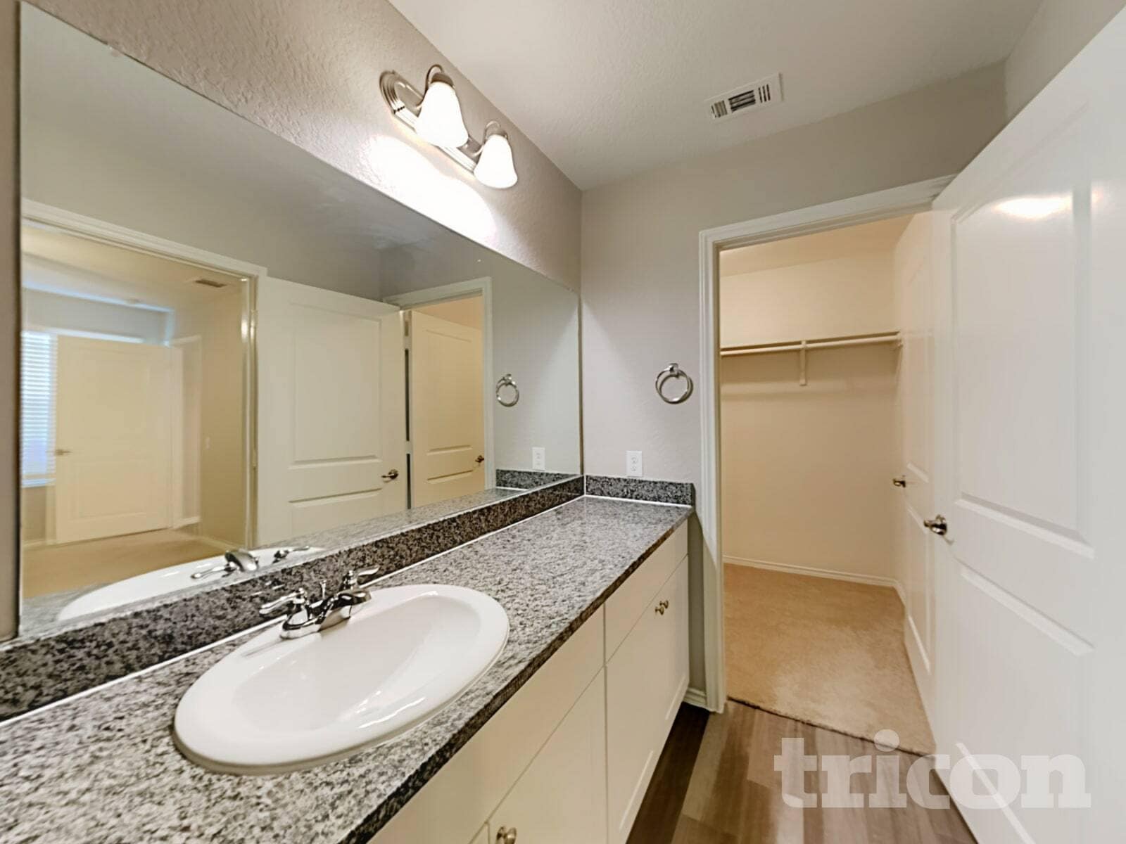 Building Photo - 6815 Hibiscus Falls