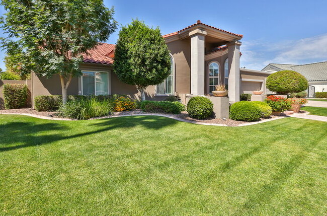 Building Photo - 1307 E Treasure Cove Dr