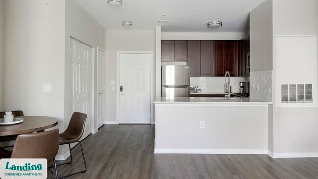 Building Photo - 1776 Patriots Ln