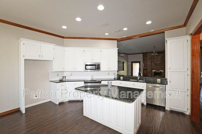 Building Photo - 8107 Progress Dr