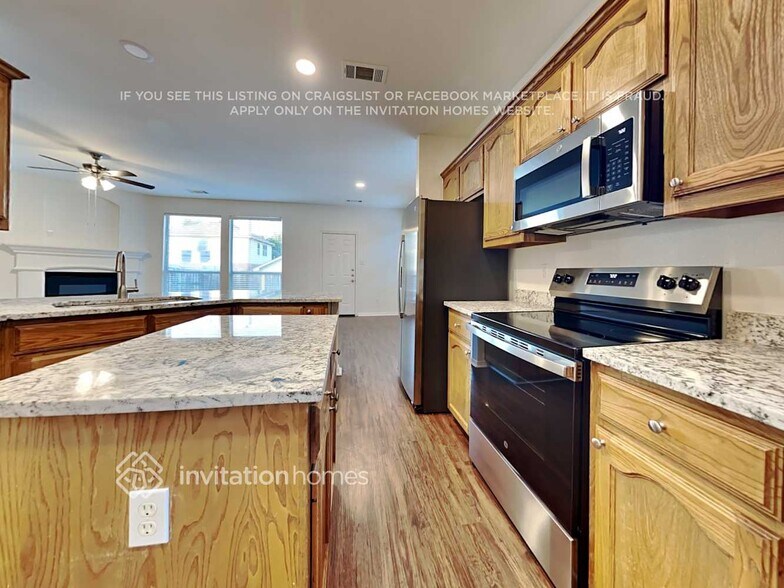 Building Photo - 2713 Lynx Ln