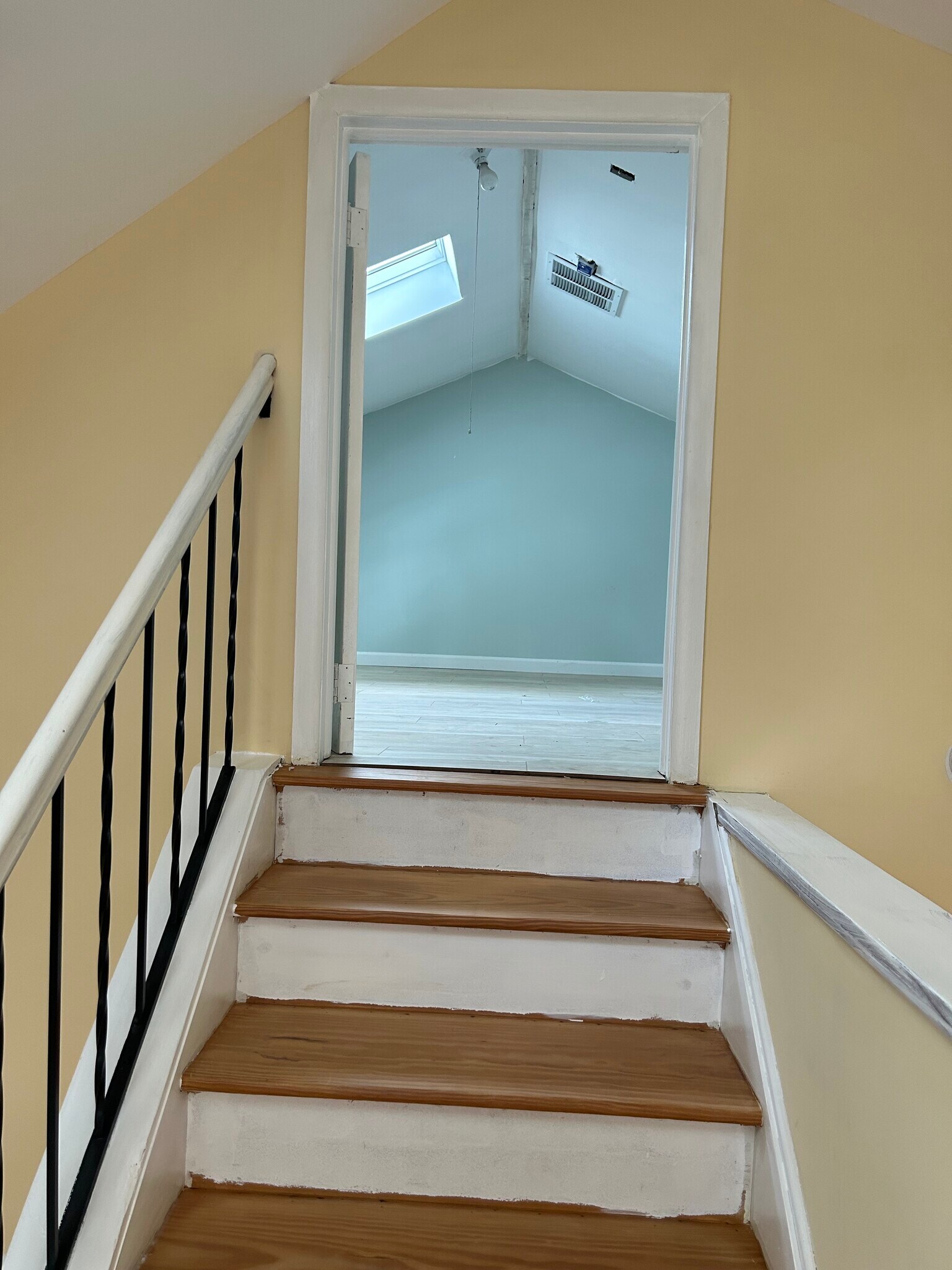 Building Photo - 24 Huron Ave