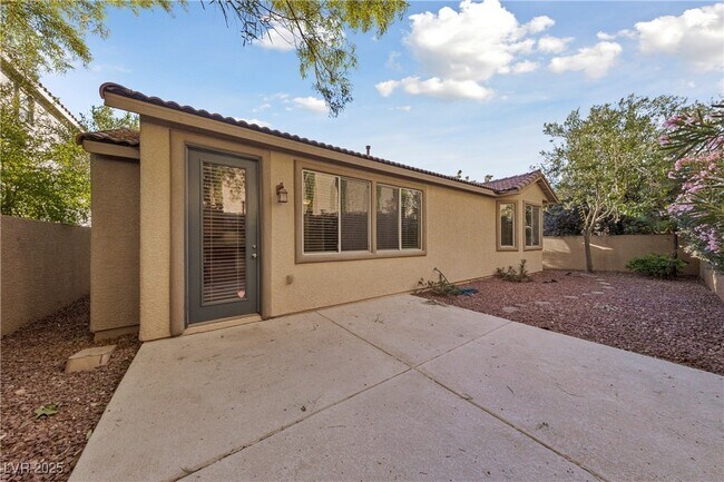 Building Photo - 425 Ralph Mosa St