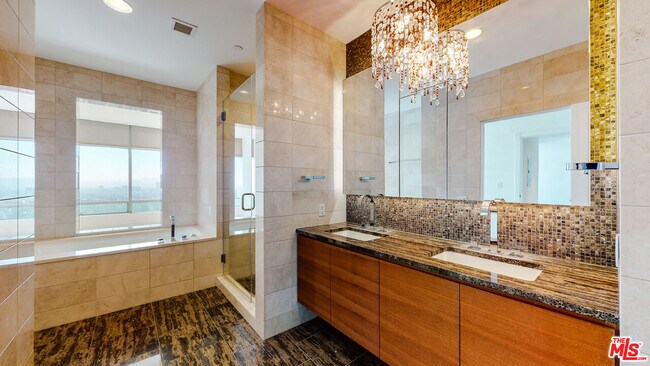 Building Photo - 900 W Olympic Blvd