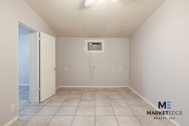 Building Photo - 4 Bed/2Bath Home at 39th Ave/Camelback! Re...