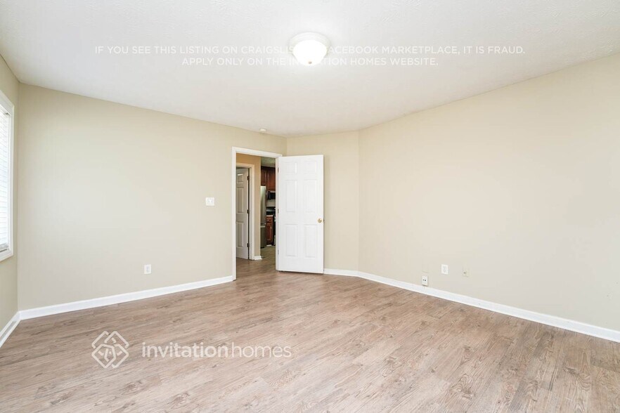 Building Photo - 2705 Candler Ct
