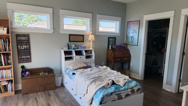 Building Photo - 9149 Timber Ln