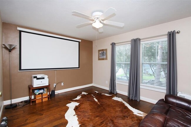Building Photo - 16242 Pine Thorn Dr