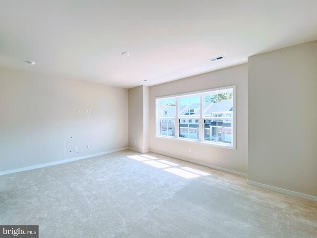 Building Photo - 329 Gilman St