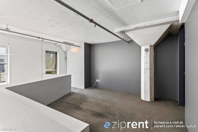 Building Photo - 1 br, 1.5 bath Condo - 1221 Pine Street, O...