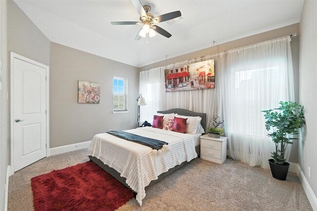 Building Photo - 13401 Mardi Gras Ln