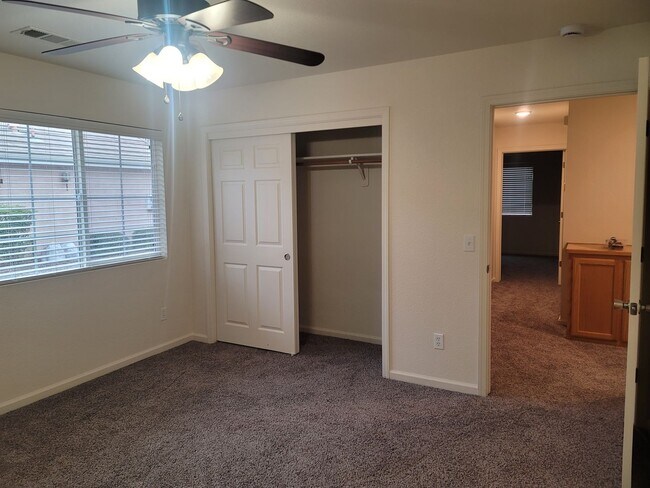 Building Photo - 3637 W Babcock Ct