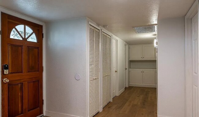 Building Photo - Available Now - Beautiful Ranch-Style Home with Pool