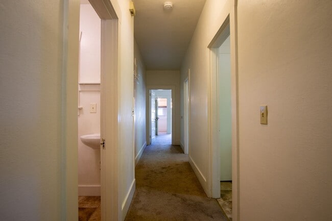 Building Photo - Lease this Beautiful Sullivan's Gulch Vintage 2-Bed w/Sunroom!