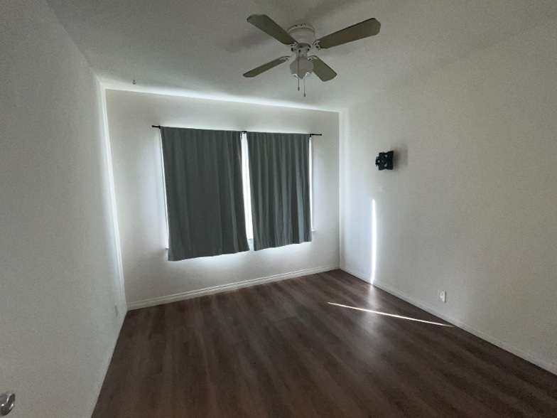 Building Photo - 5616 Kinston Ave