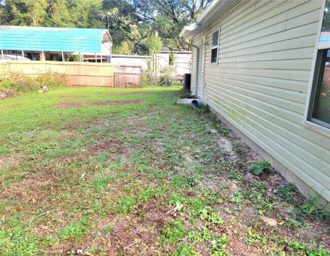 Building Photo - 6744 NW 61st Ct