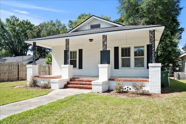 Building Photo - 109 Winston St