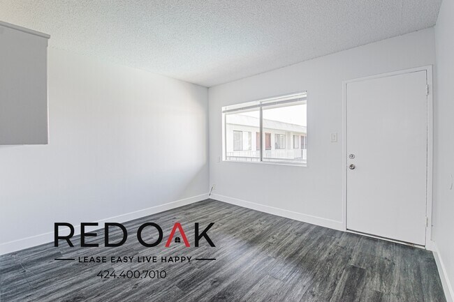 Building Photo - 12211 S Manor Dr