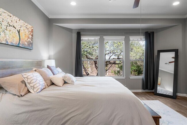 Building Photo - 4013 Gandara Bend