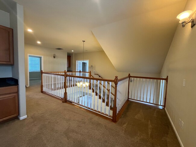 Building Photo - Upgraded and Beautiful Spacious 4 Bedroom ...