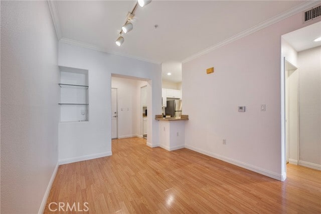 Building Photo - 2112 Watermarke Pl