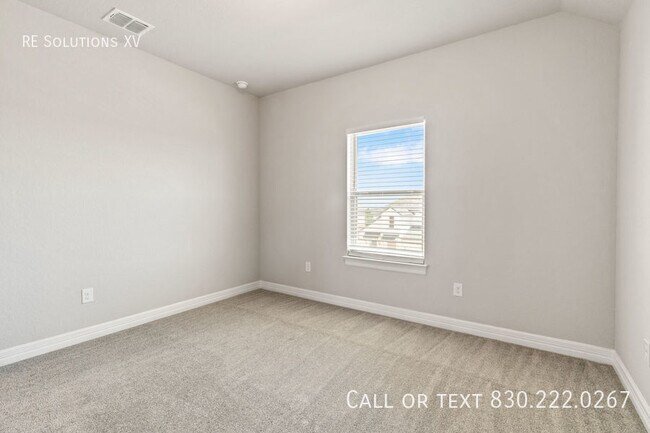 Building Photo - 29003 Throssel Ln
