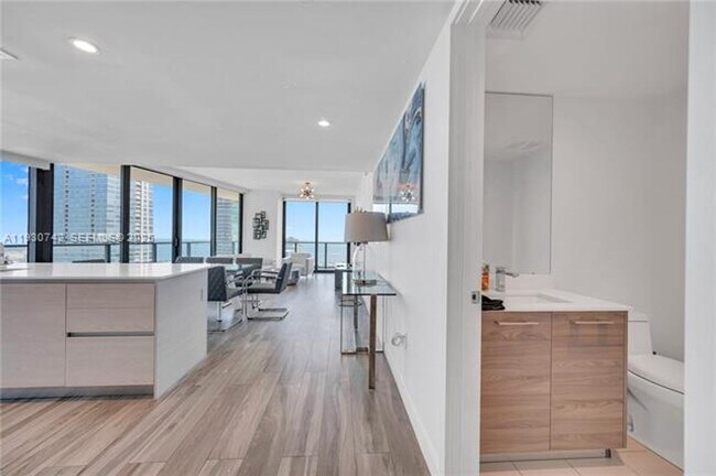 Building Photo - 1300 S Miami Ave