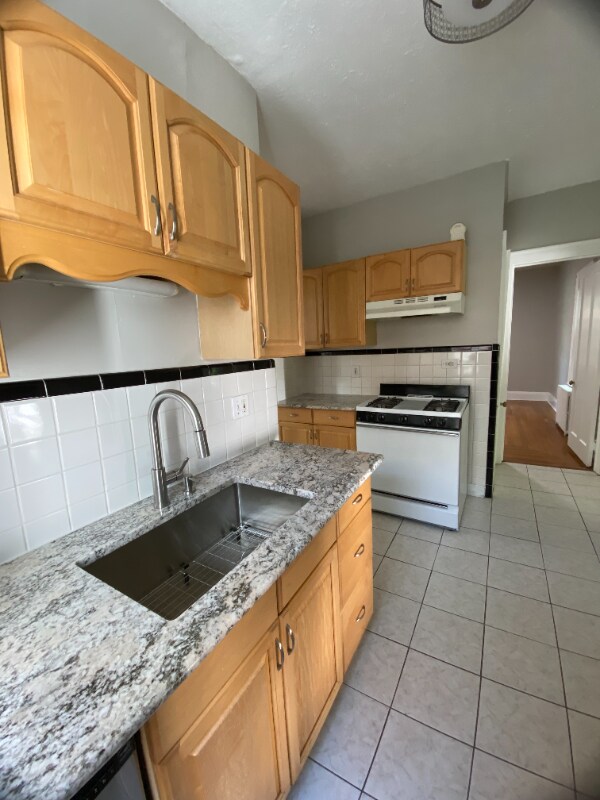 Building Photo - 2363 Ashurst Rd