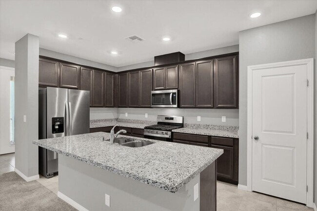 Building Photo - 502 Sonoma Range St