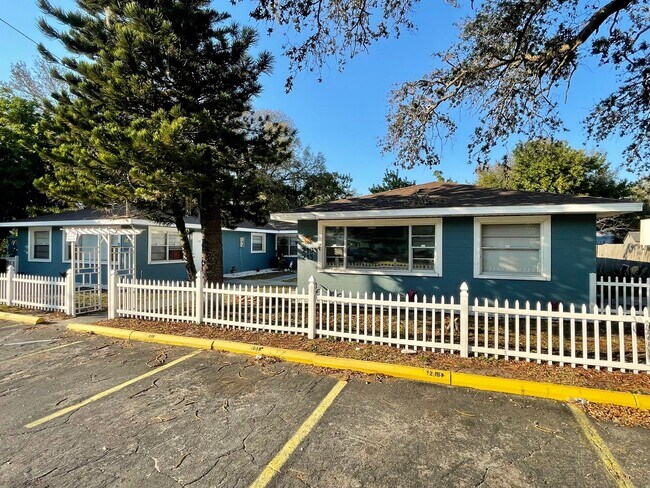 Building Photo - 209 31st Ave E