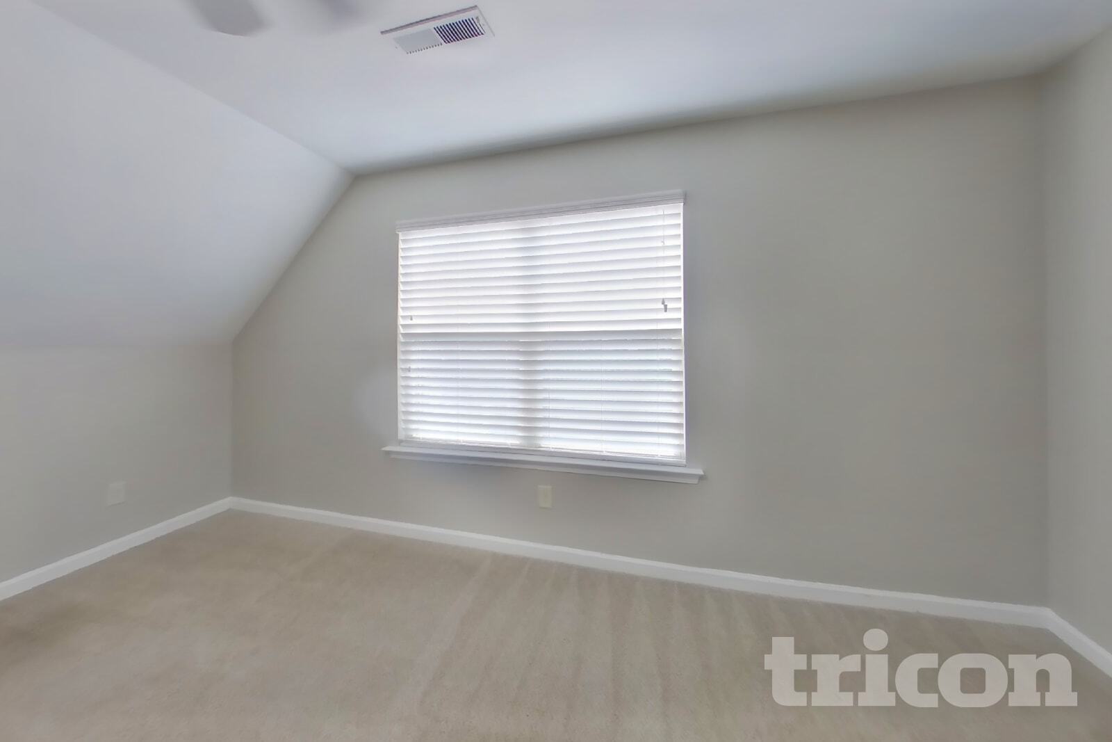 Building Photo - 155 Hickory Hills Dr