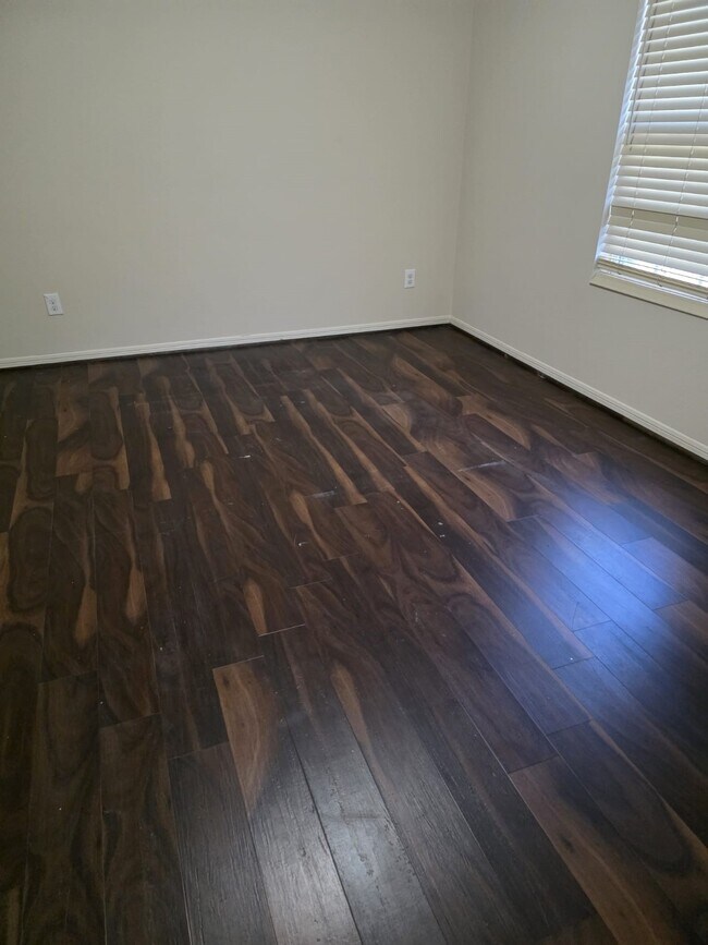 Building Photo - 1023 Orie Ct