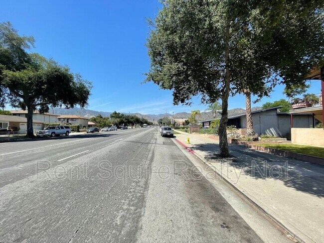 Building Photo - 414 N San Gabriel Ave