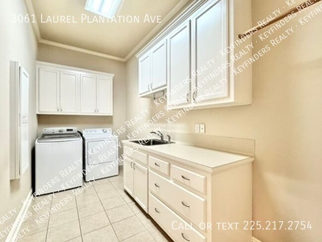 Building Photo - 3061 Laurel Plantation Ave