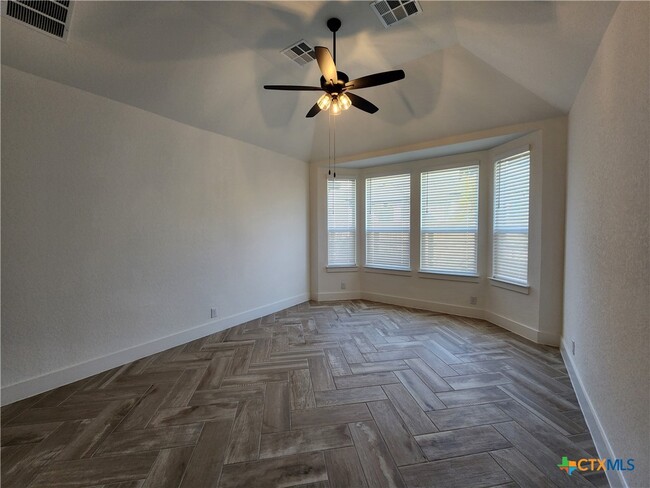 Building Photo - 1047 Lime Gruene