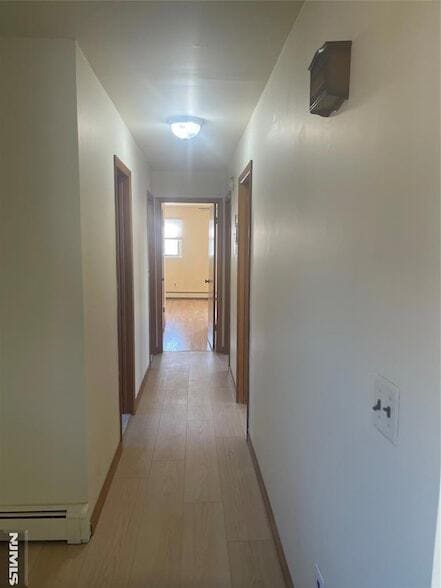 Building Photo - 370 Henry St