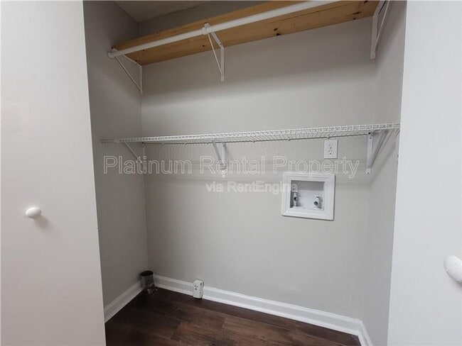 Building Photo - 3835 Mason Dr NW