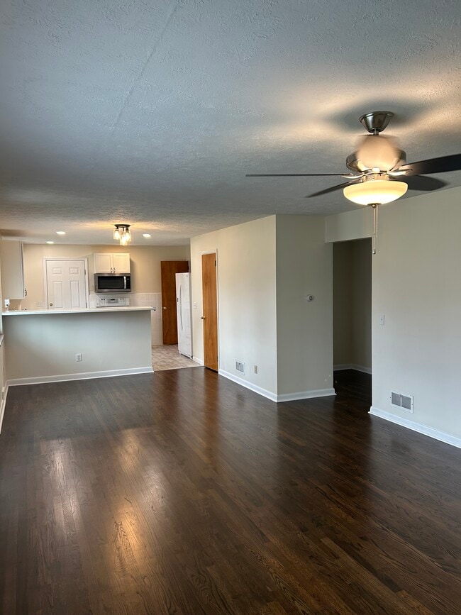 Building Photo - 3516 Blue Rock Rd