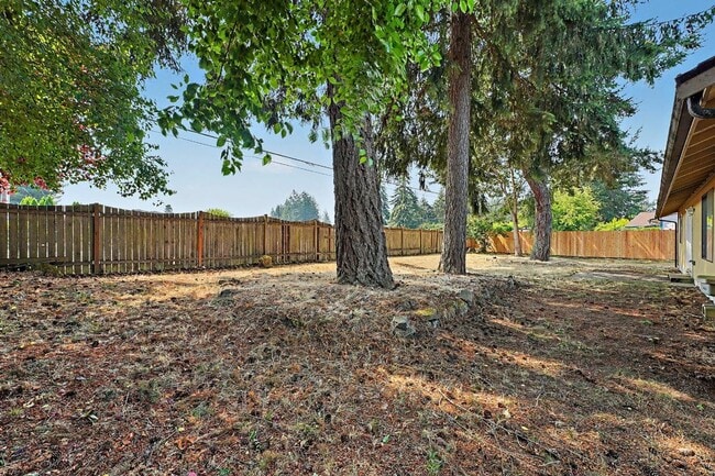 Building Photo - 9123 Wendy Dr SE