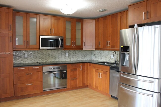 Building Photo - 2601 Regalia Way