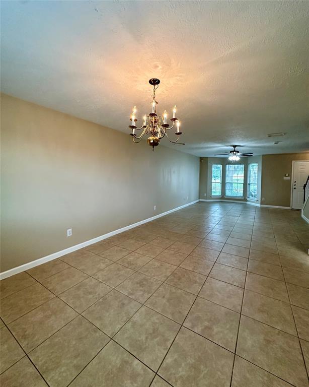 Building Photo - 16402 Tudor Point Ct