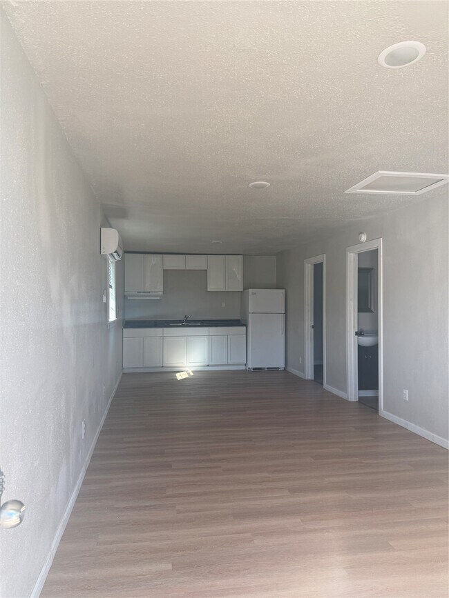 Building Photo - 8510 Safeguard St