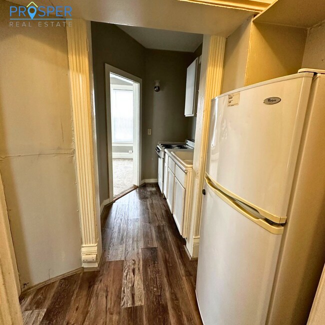 Building Photo - WH1820