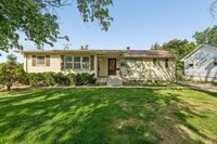 Building Photo - 2 Bedroom in Westside School District