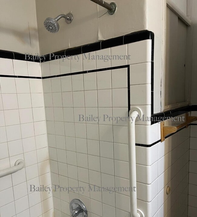 Building Photo - 119 N 44th St