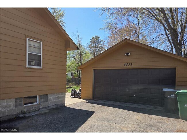 Building Photo - 4835 Hodgson Rd