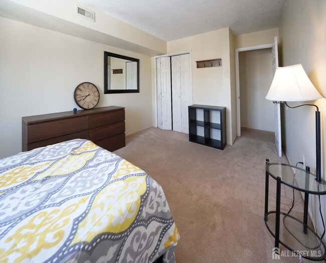 Building Photo - 1111 Edison Glen Terrace