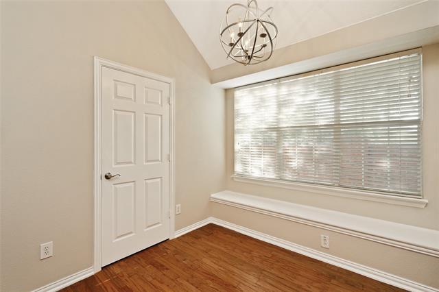 Building Photo - 114 Midcrest Dr